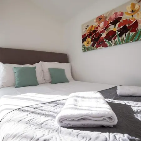 Holiday Maroko, With Private Pool Daire Galovac (Zadar)